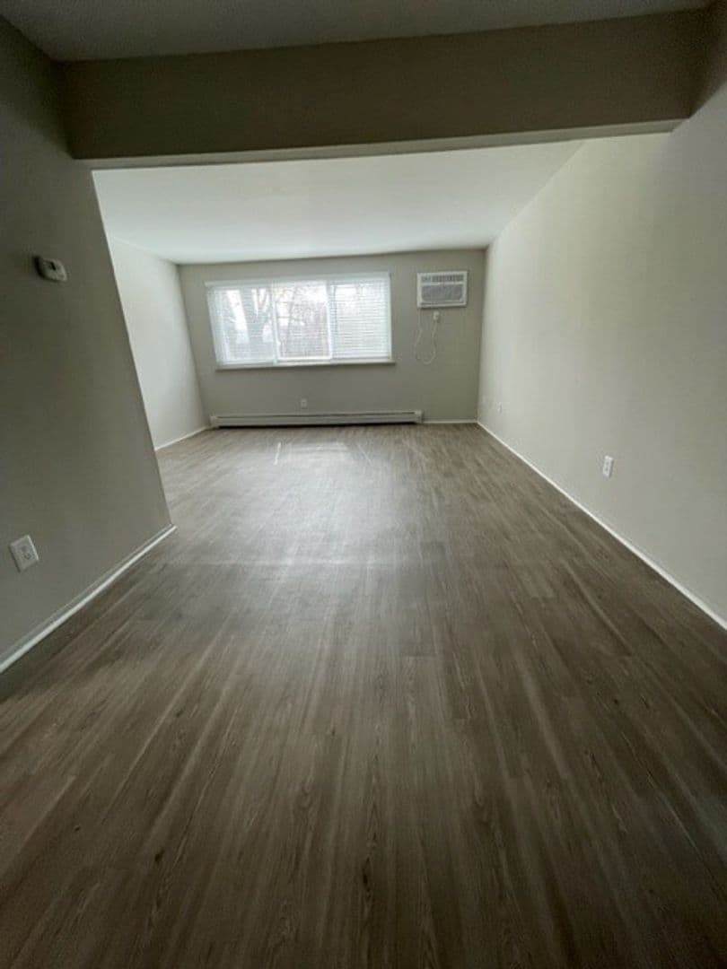 Ferndale Apartment: 901 St Louis Street & 333 W Marshall Street