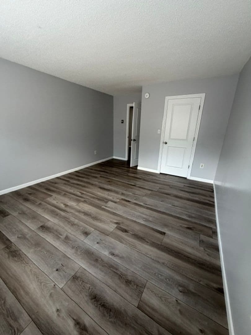 Walled Lake Apartment: 1250 E West Maple Rd