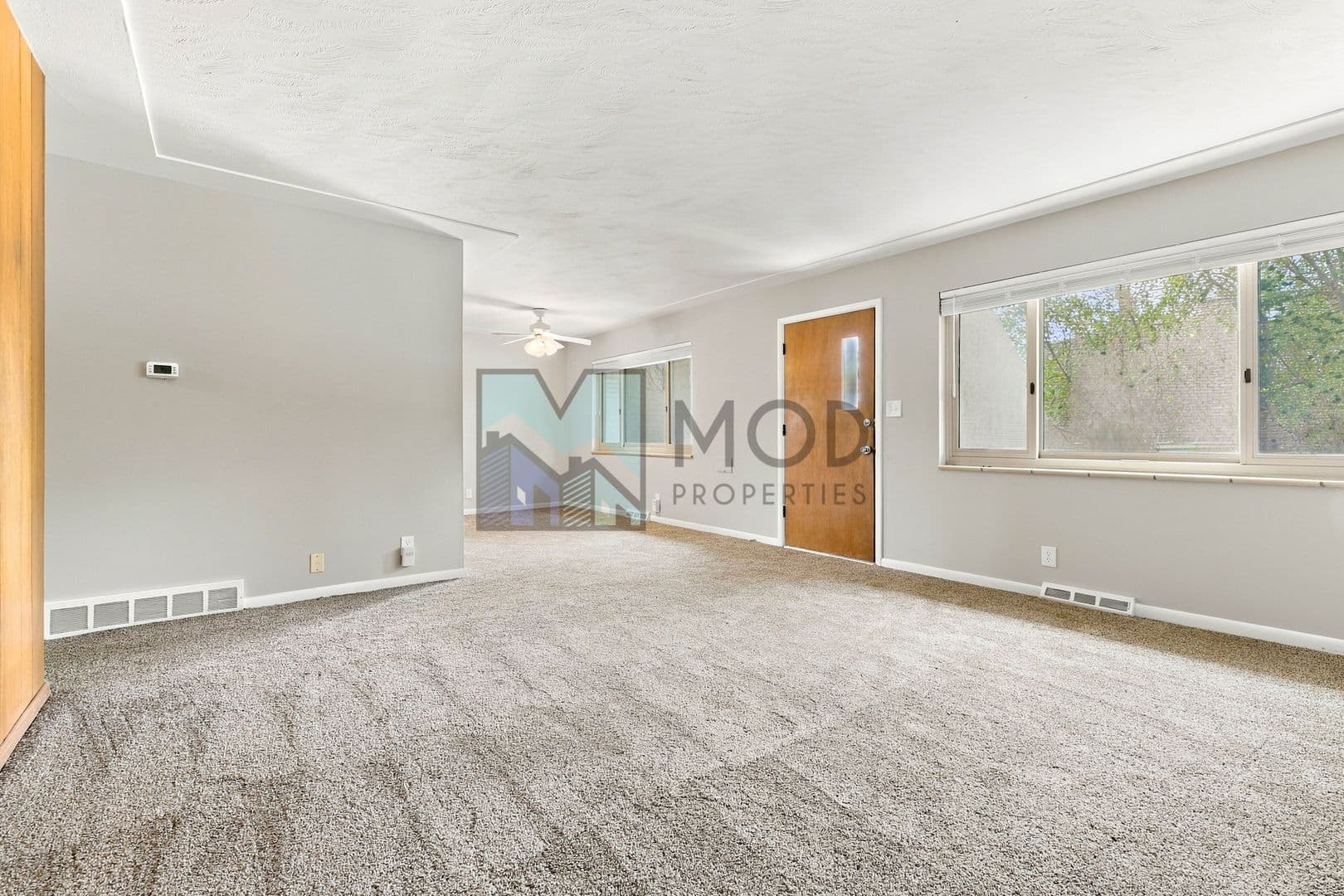 Denver House: 3326 S Ash St
