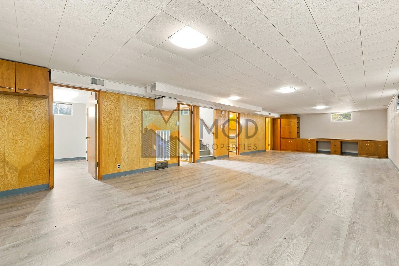 Denver House: 3326 S Ash St