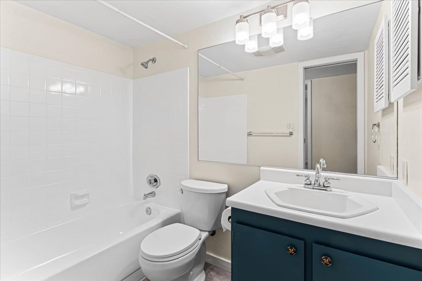 Denver Condo: 4400 S Quebec St #B105