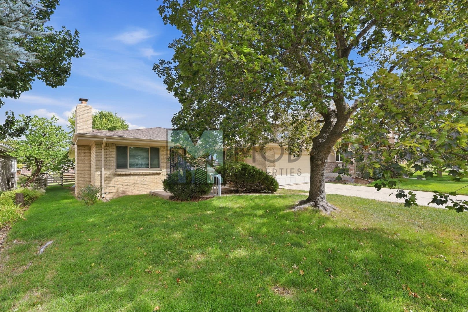 Denver House: 3326 S Ash St