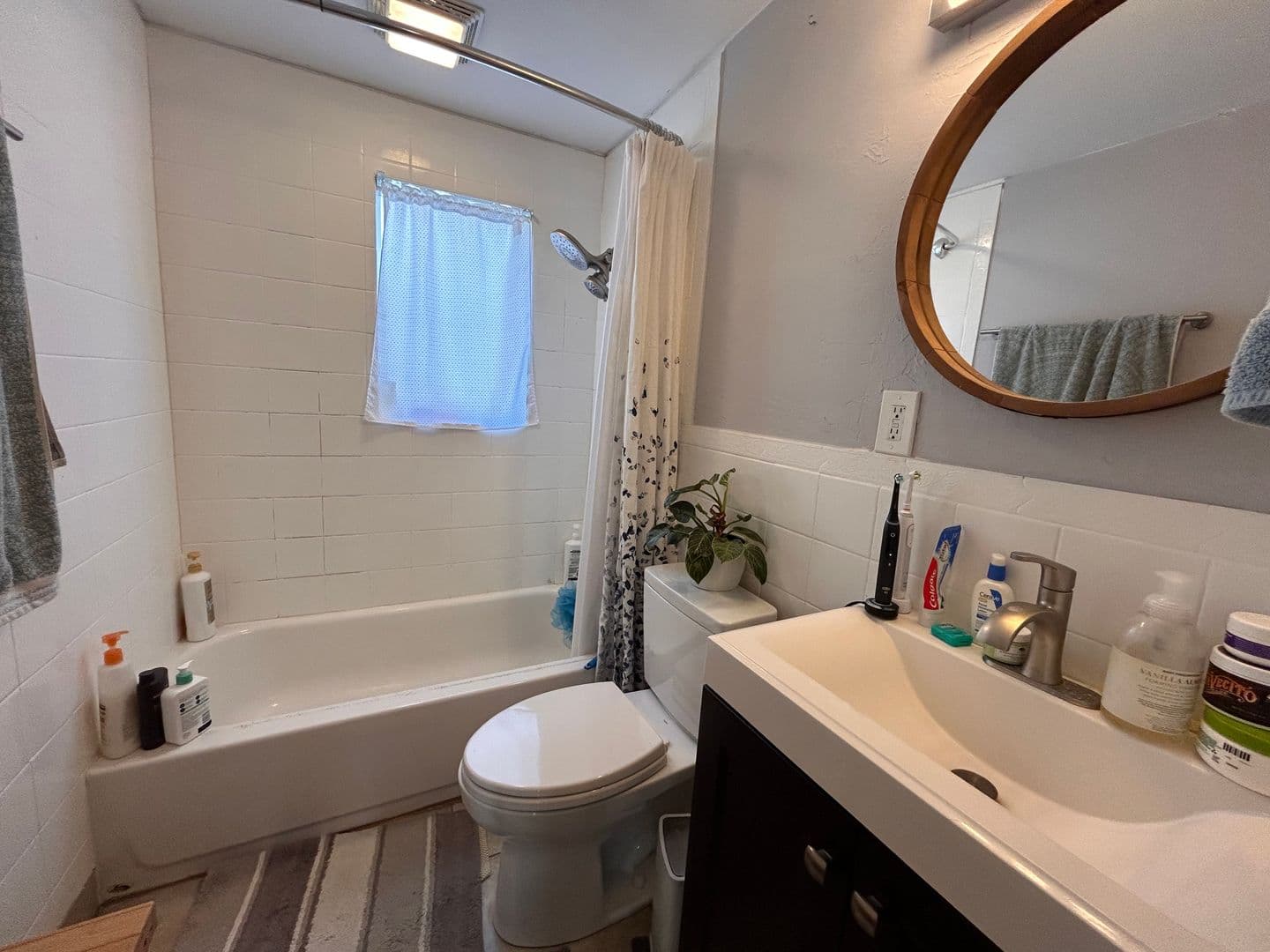Denver House: 1571 W. Cedar Avenue