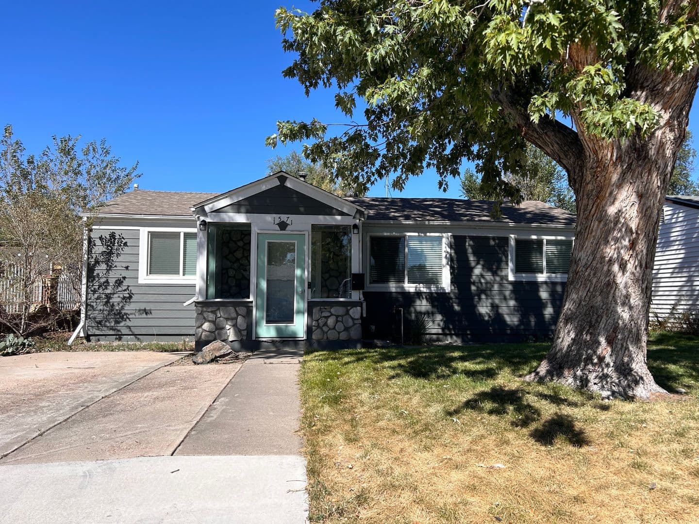 Denver House: 1571 W. Cedar Avenue