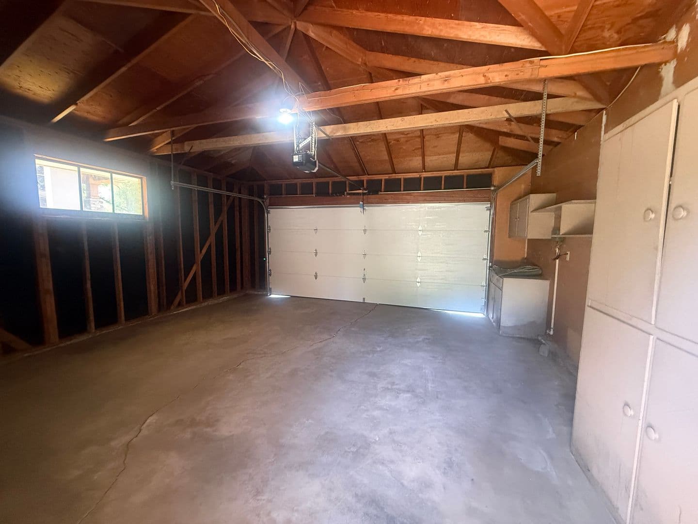 Denver House: 3326 S Ash St