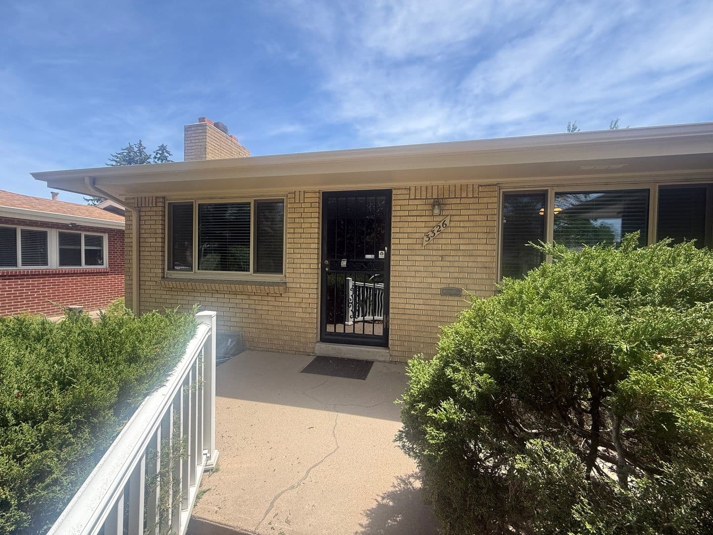 Denver House: 3326 S Ash St