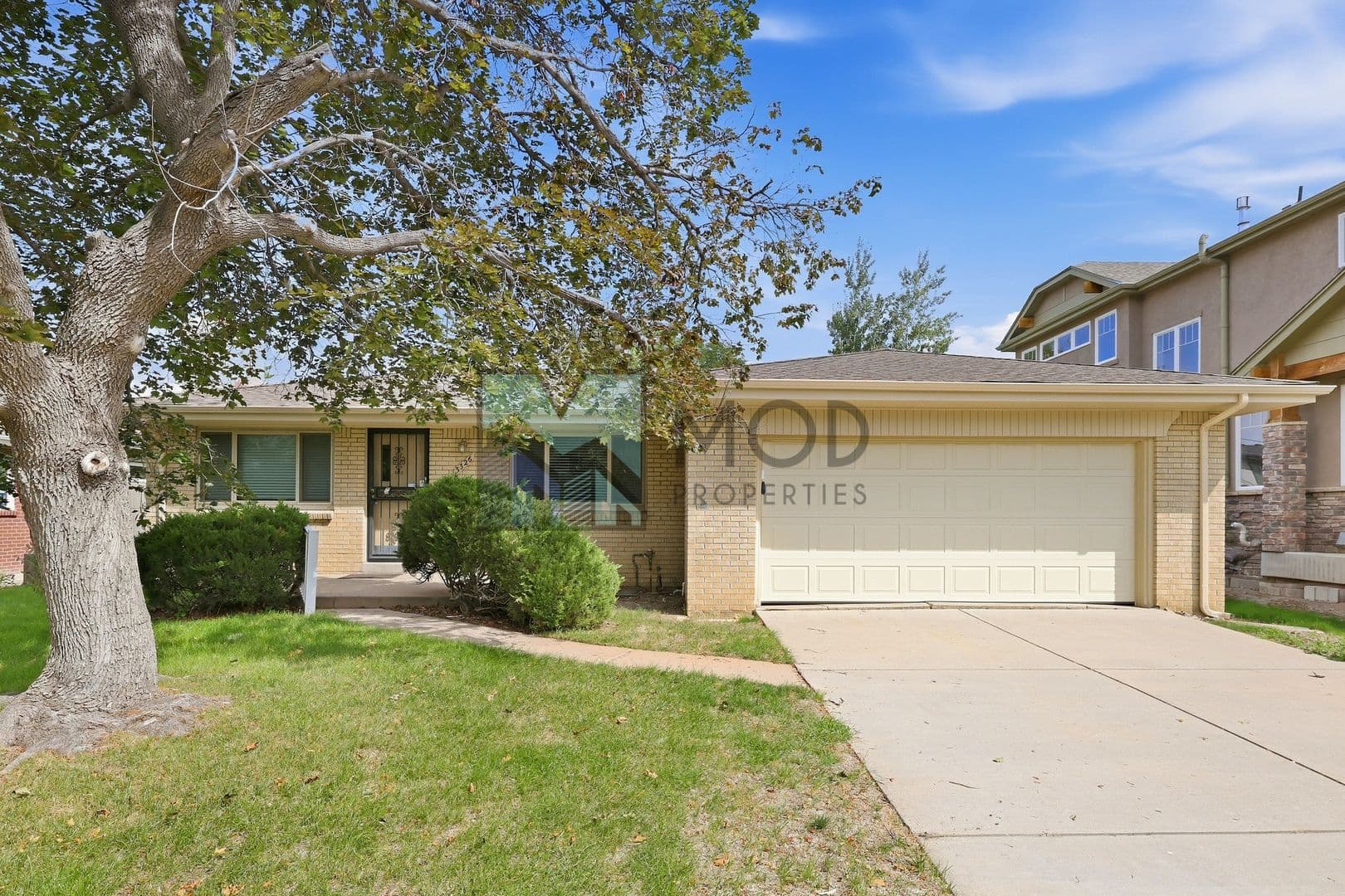 Denver House: 3326 S Ash St