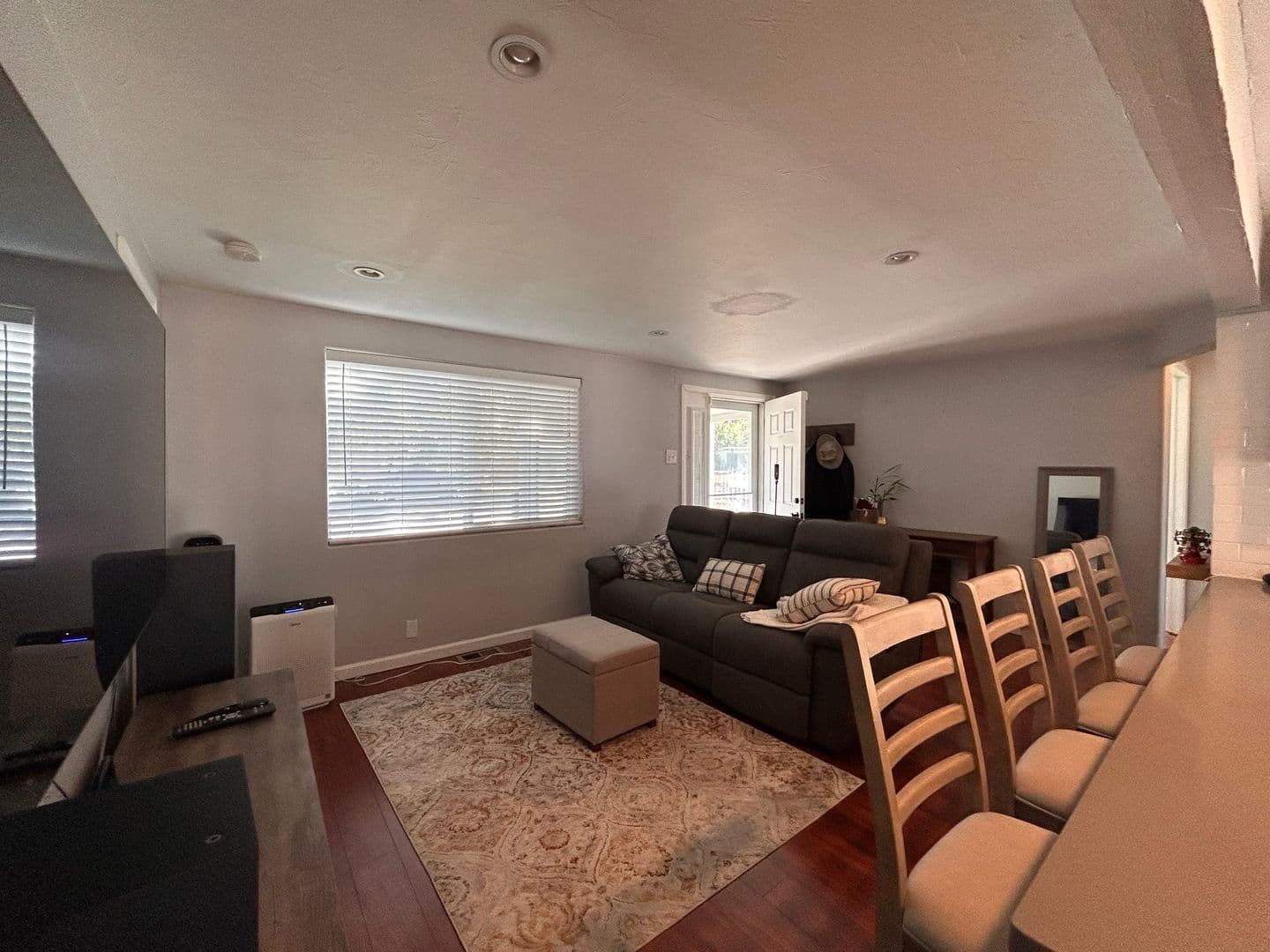 Denver House: 1571 W. Cedar Avenue