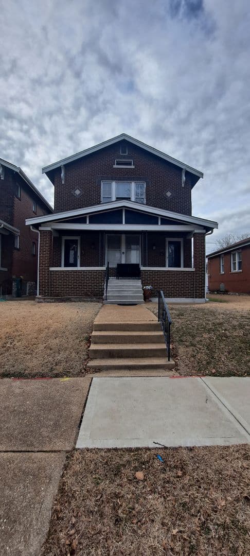 Saint Louis Apartment: 6021 Dewey Ave
