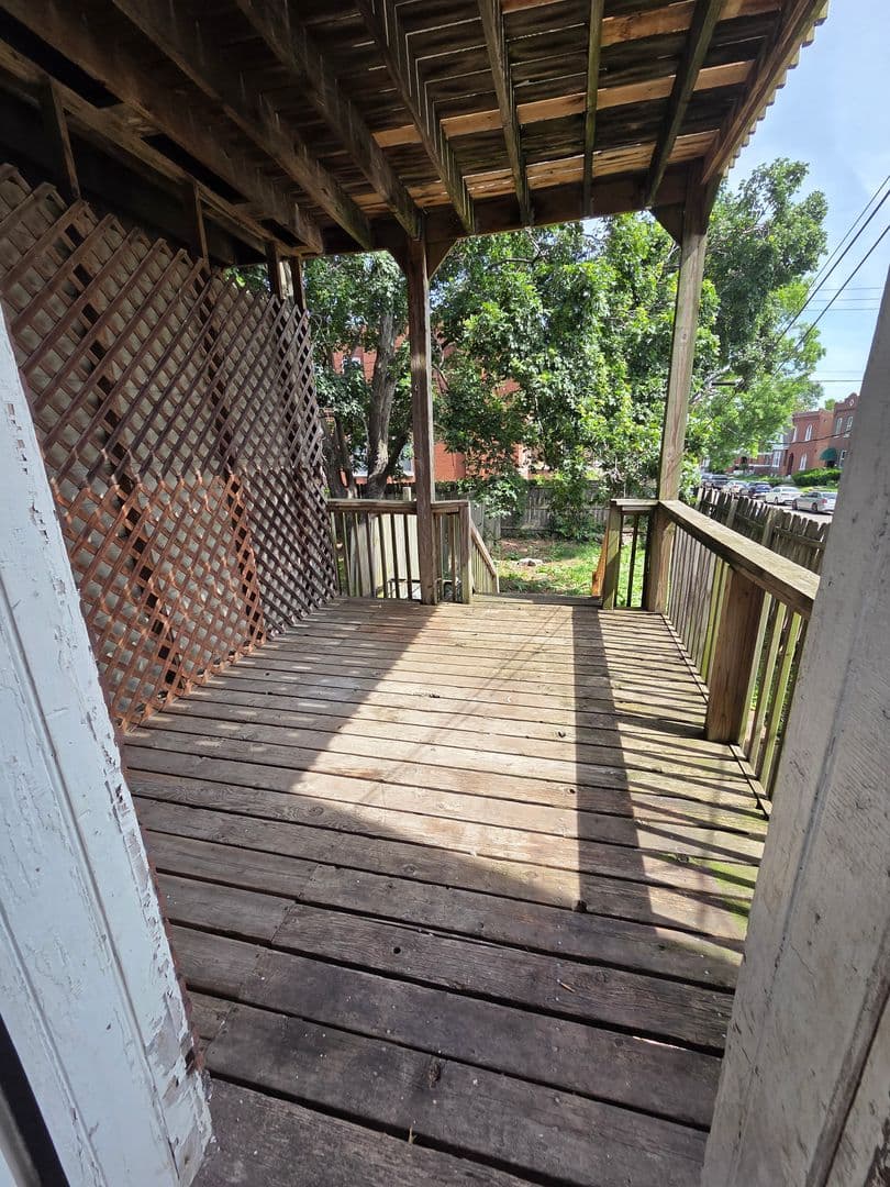 Saint Louis Apartment: 3131 Keokuk St.