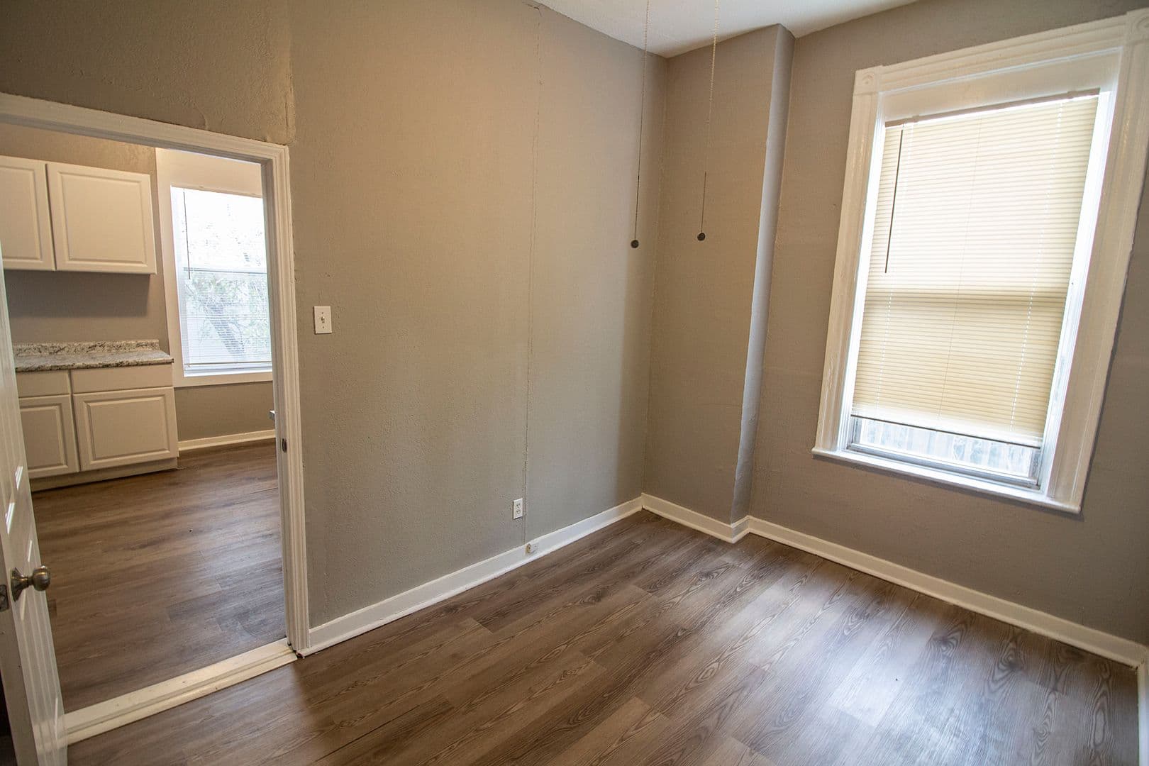 St. Louis Apartment: 1930-1932 Winnebago  Ave