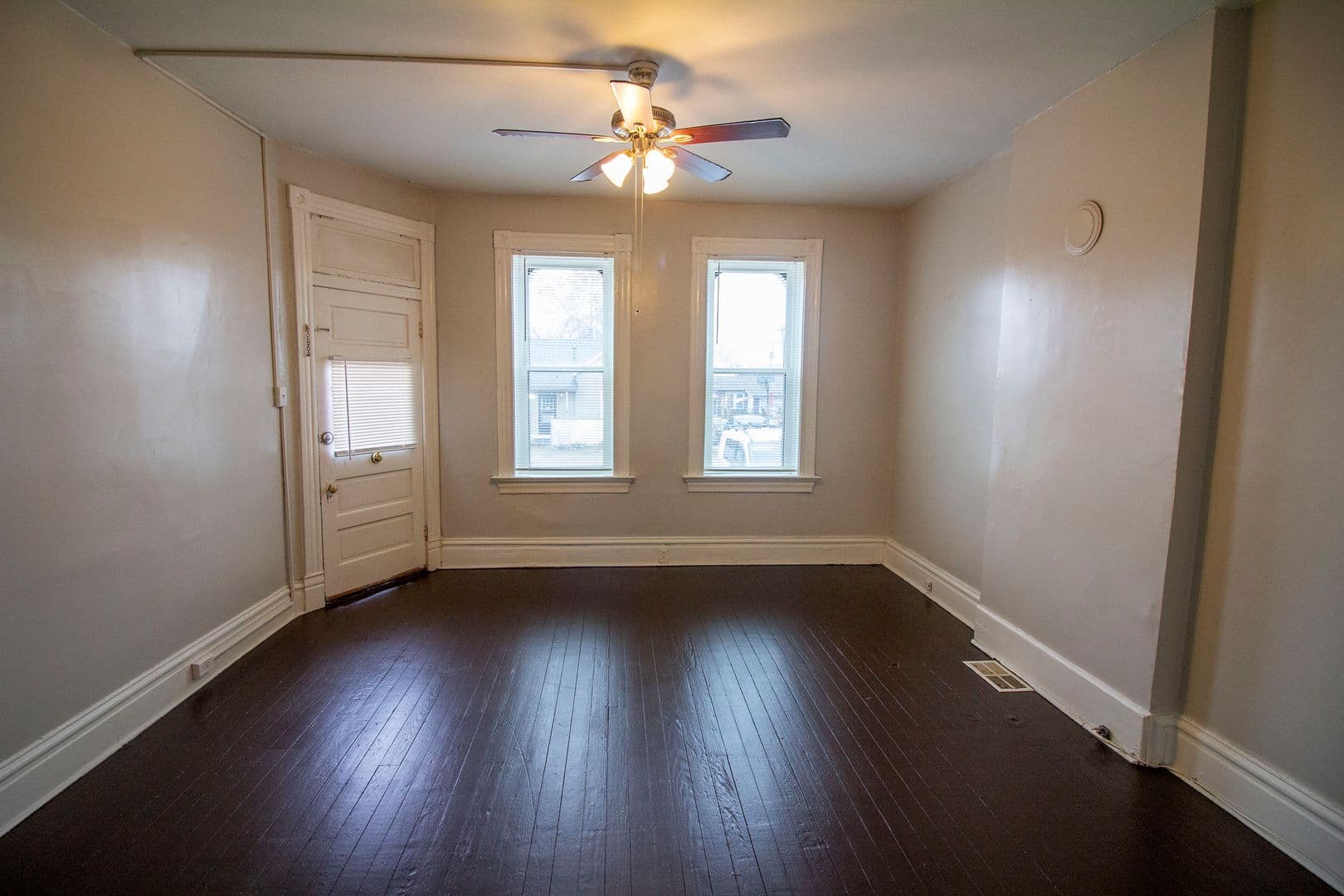 Saint Louis Apartment: 4265-67 Oleatha Ave