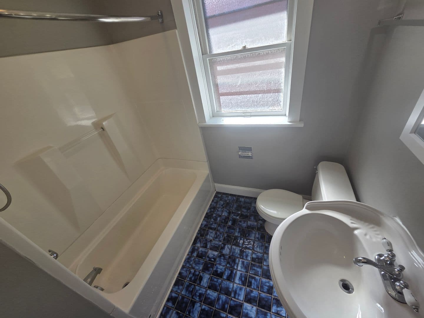 Saint Louis Apartment: 6021 Dewey Ave