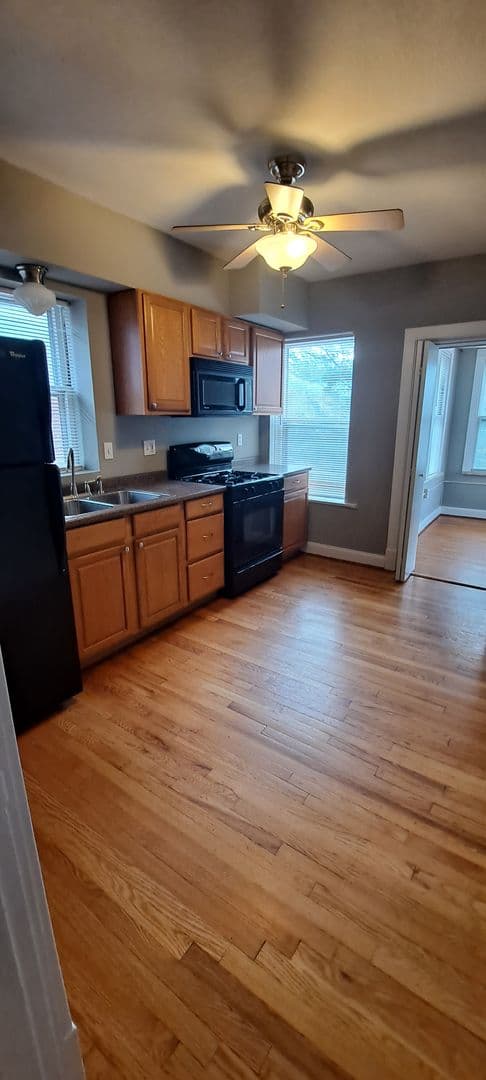 Saint Louis Apartment: 6021 Dewey Ave