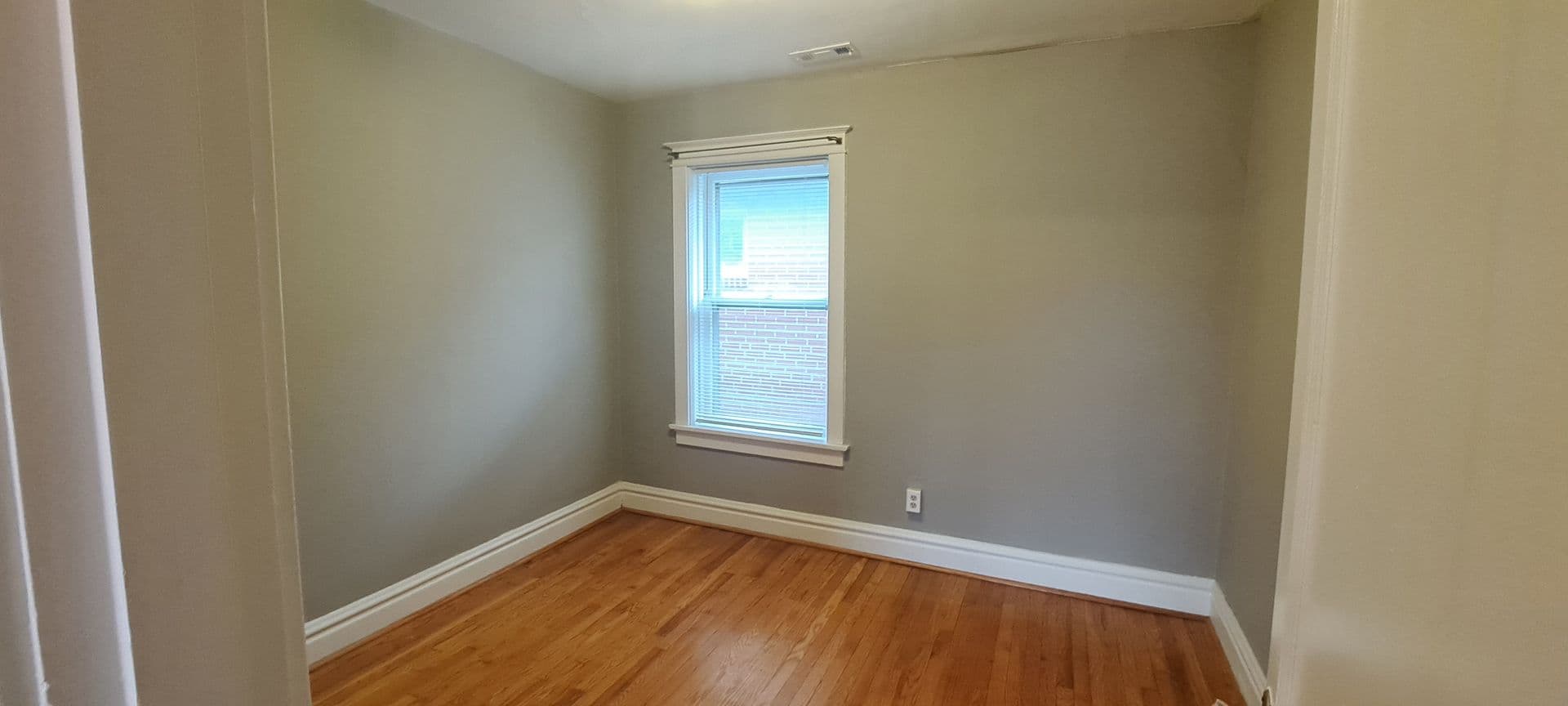 Saint Louis Apartment: 6021 Dewey Ave