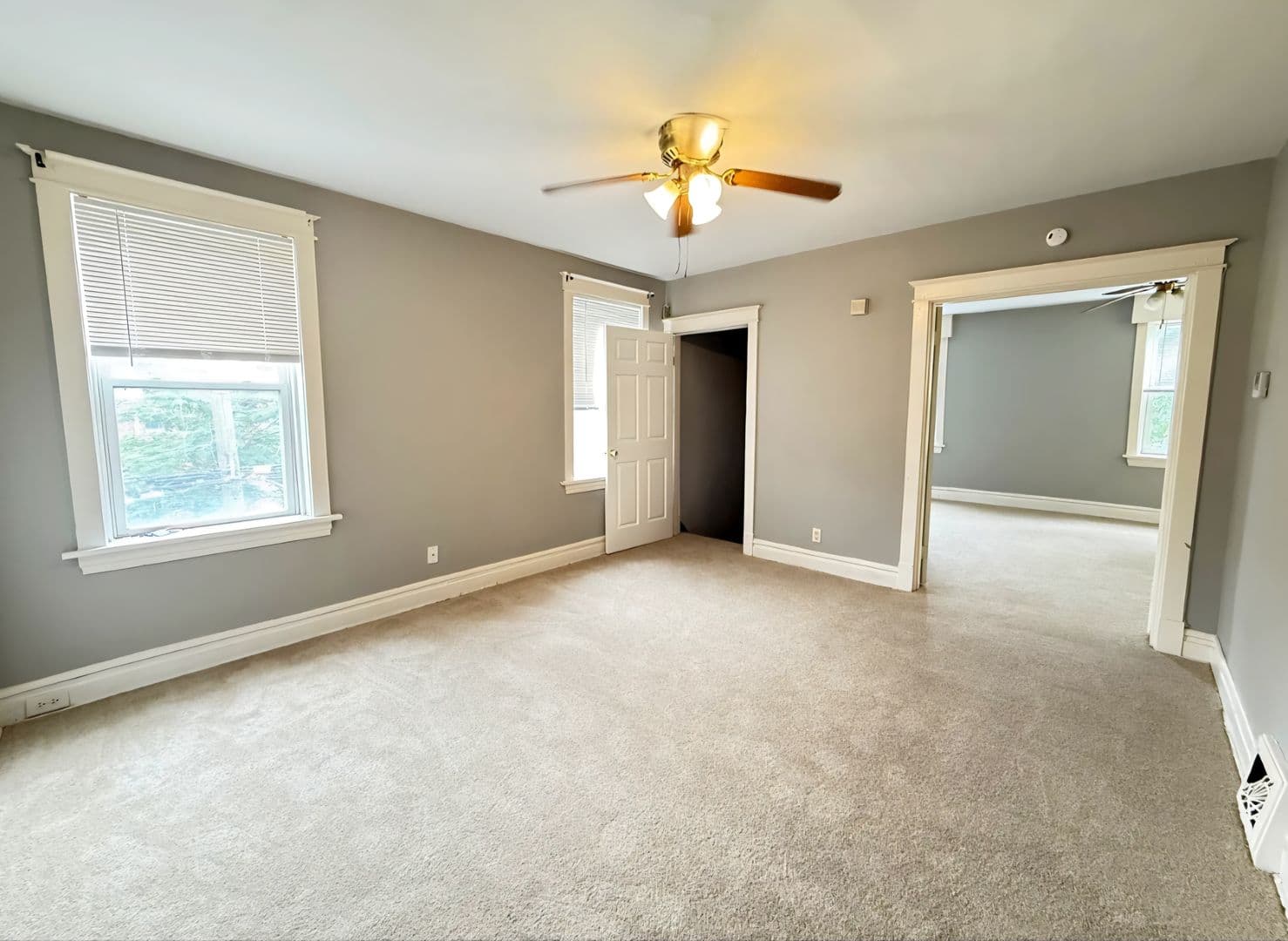 St.Louis Apartment: 5530 Louisiana Ave.