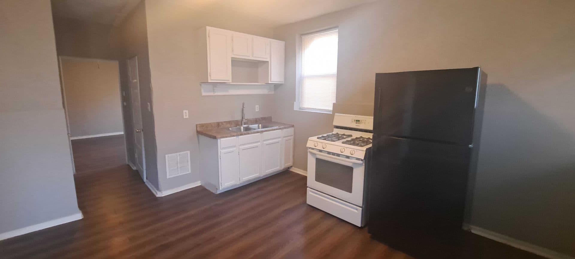 St. Louis Apartment: 2835-37 Miami St
