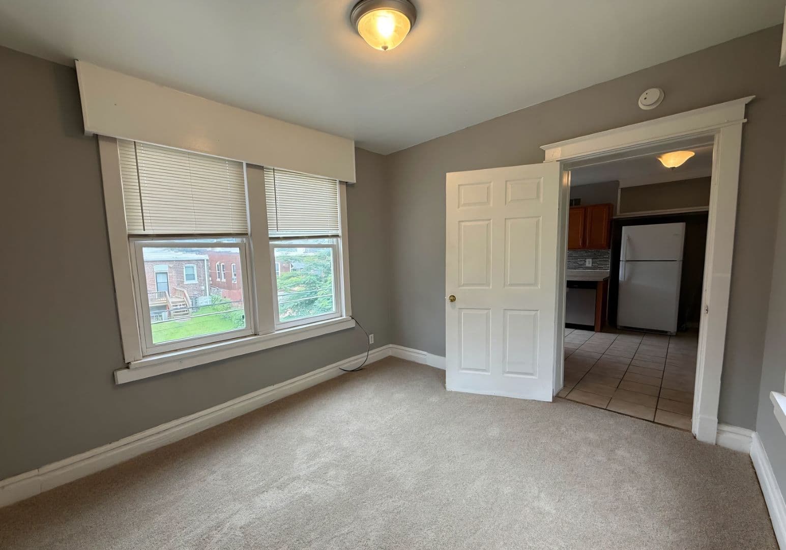 St.Louis Apartment: 5530 Louisiana Ave.