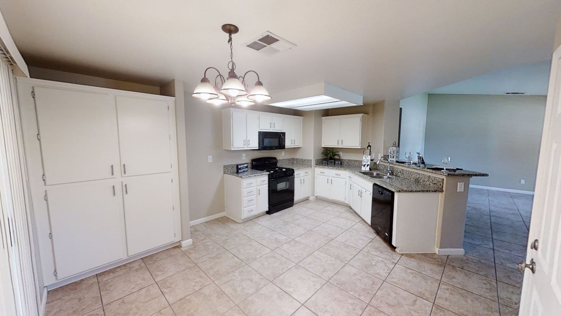 Banning House: 604 Marlboro Way