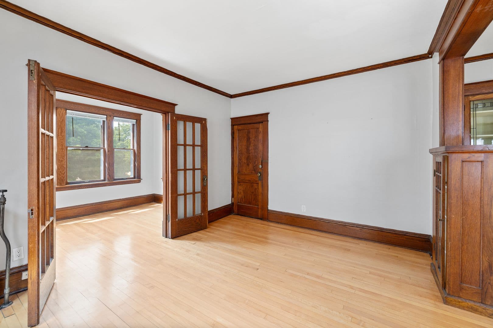St. Paul Apartment: 1849 Portland Ave S