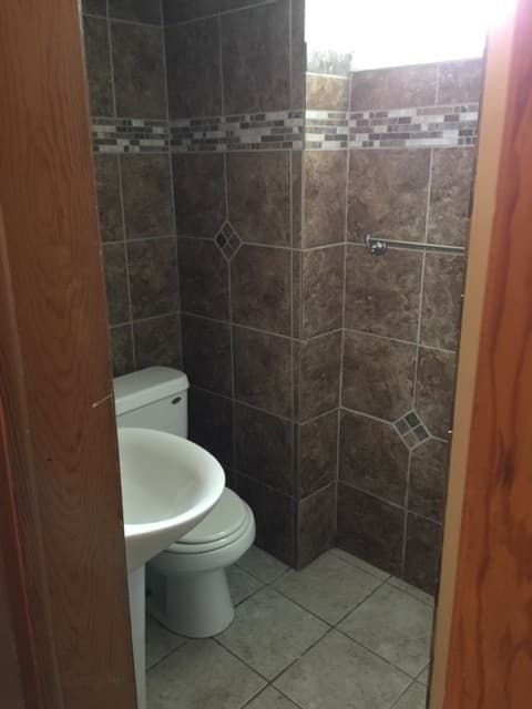 St. Paul Apartment: 1722 Grand Ave S