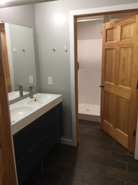 St. Paul Apartment: 1722 Grand Ave S