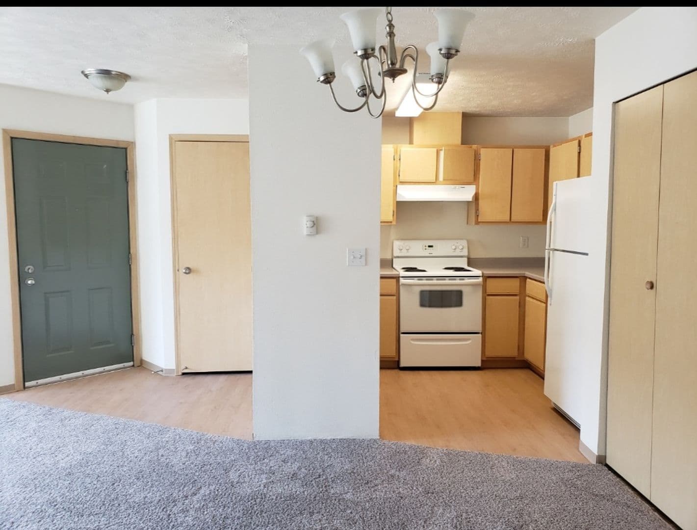 Spokane Valley Apartment: Deerfield Apartments