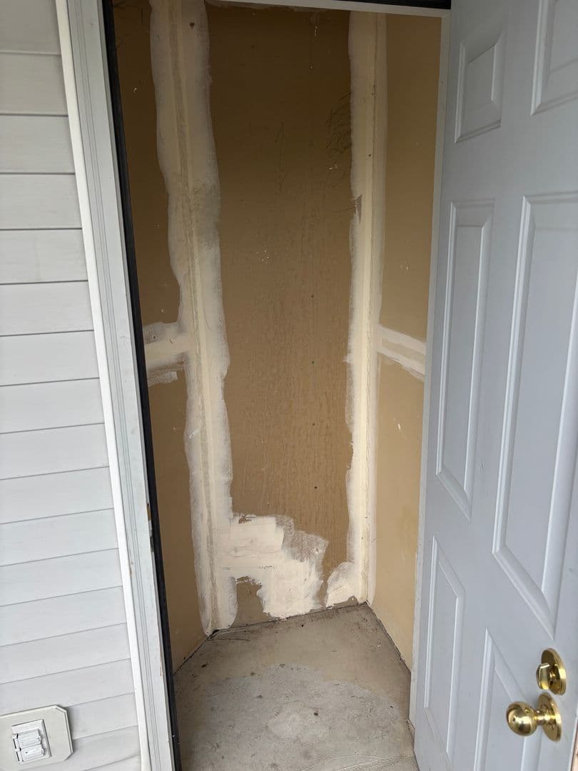 Spokane Valley Apartment: Fox Court Apartments