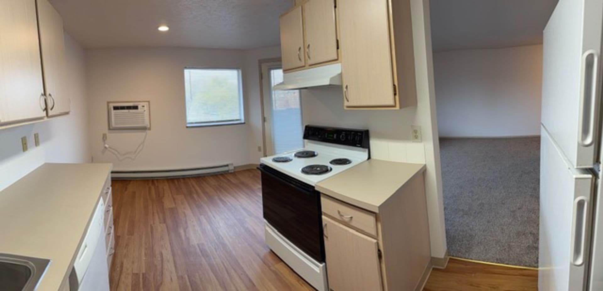Spokane Valley Apartment: Fox Court Apartments