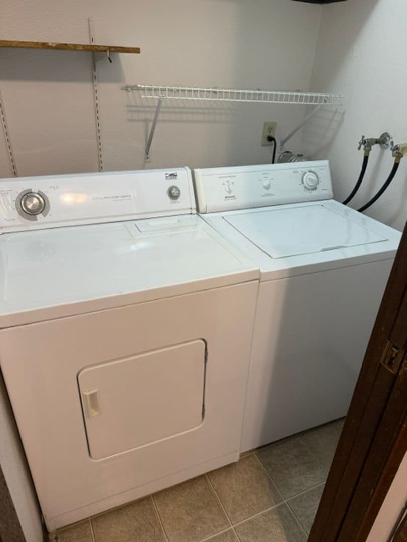 Spokane Apartment: Forrest Glyn