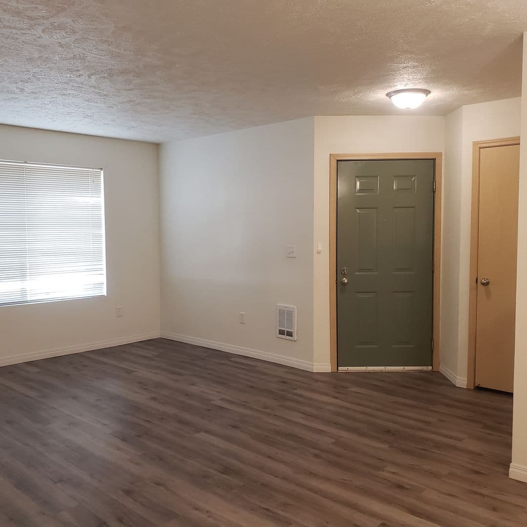 Spokane Valley Apartment: Deerfield Apartments