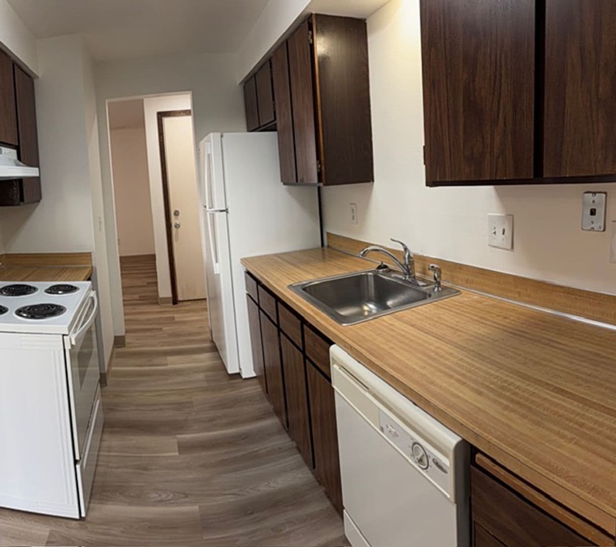 Spokane Apartment: Forrest Glyn