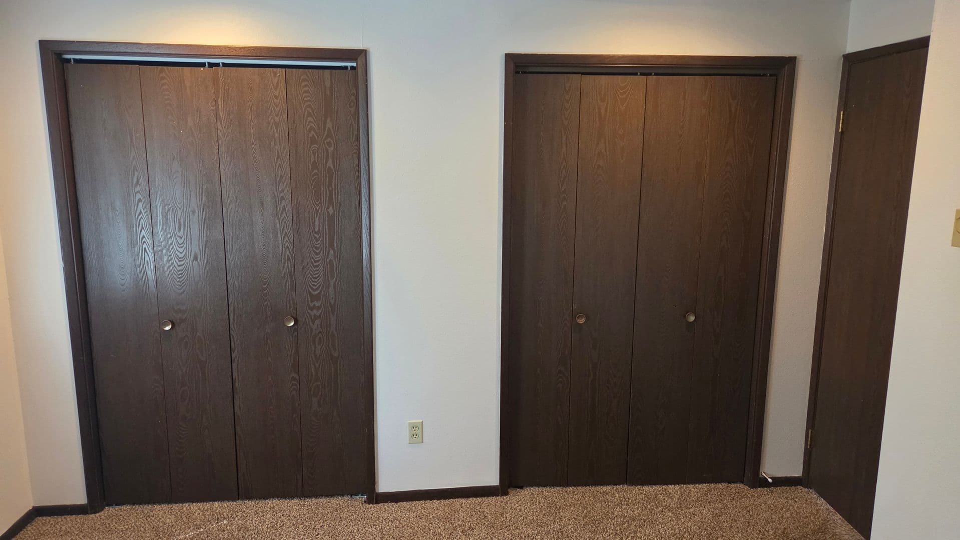 Spokane Apartment: Forrest Glyn