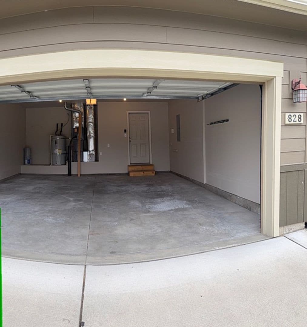 Spokane Valley Apartment: 828-830  S. Union