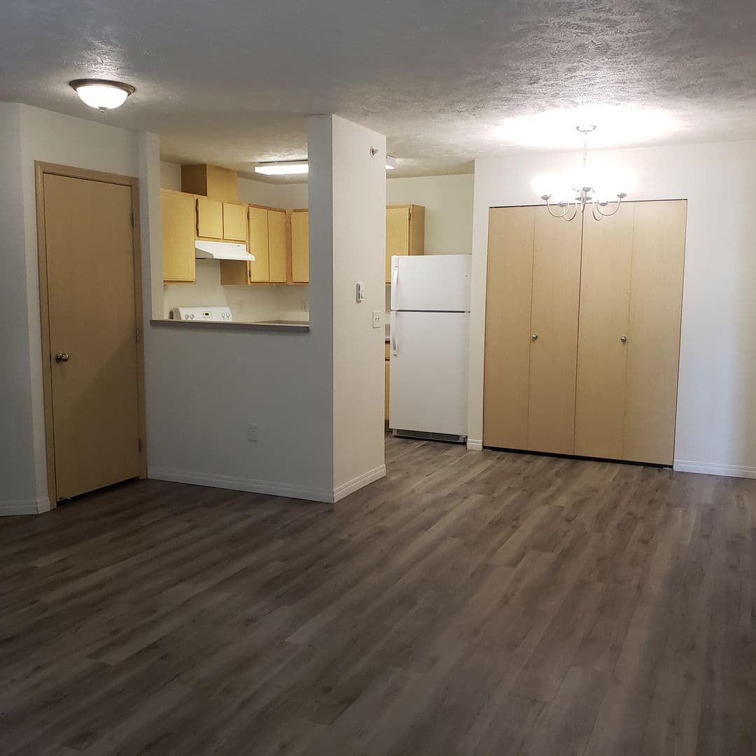 Spokane Valley Apartment: Deerfield Apartments