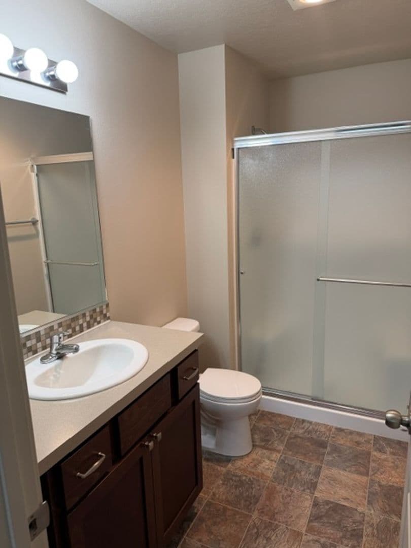 Spokane Valley Apartment: 828-830  S. Union