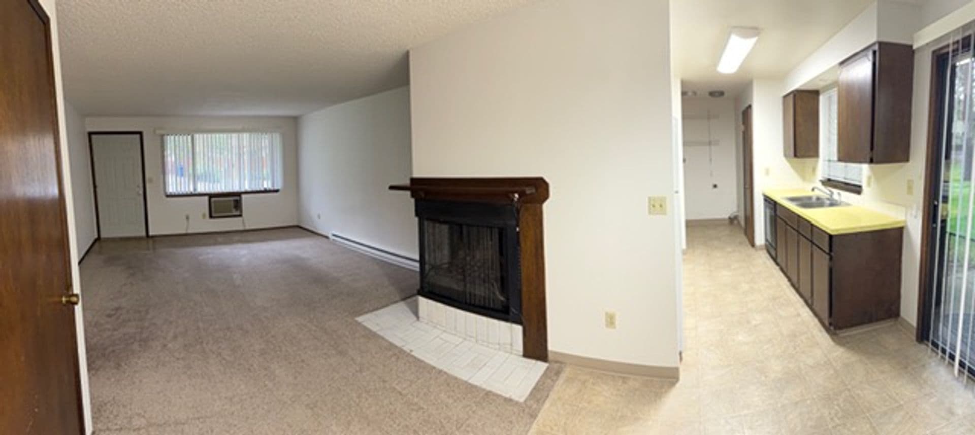 Spokane Valley Apartment: 822-24 S. Robinhood St.