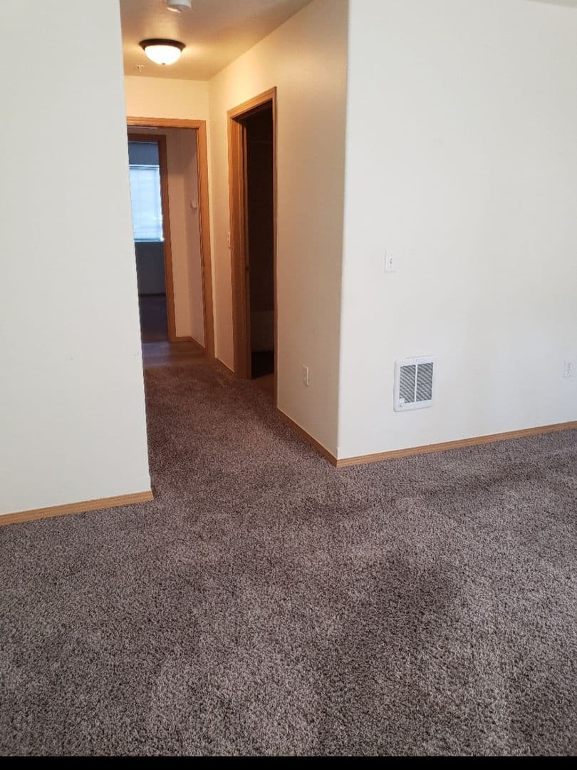 Spokane Valley Apartment: Rosevue Apartments