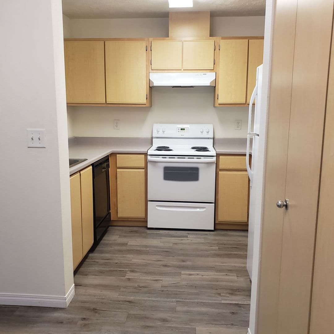 Spokane Valley Apartment: Deerfield Apartments