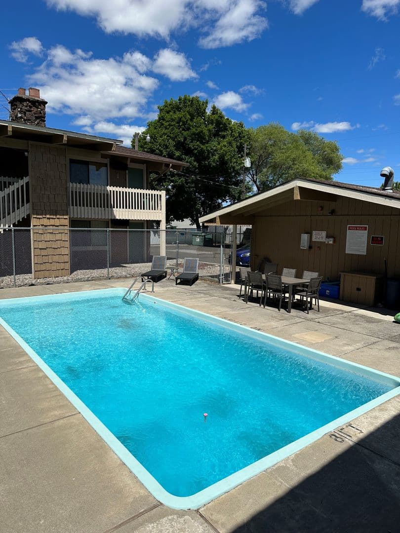 Spokane Valley Apartment: The Chalet