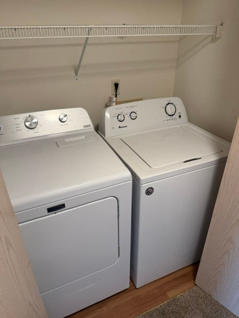 Spokane Valley Apartment: Fox Court Apartments