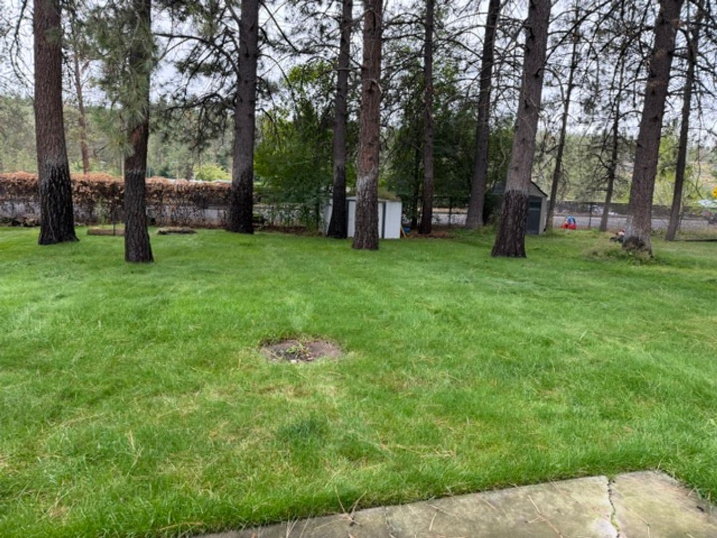 Spokane Valley Apartment: 822-24 S. Robinhood St.