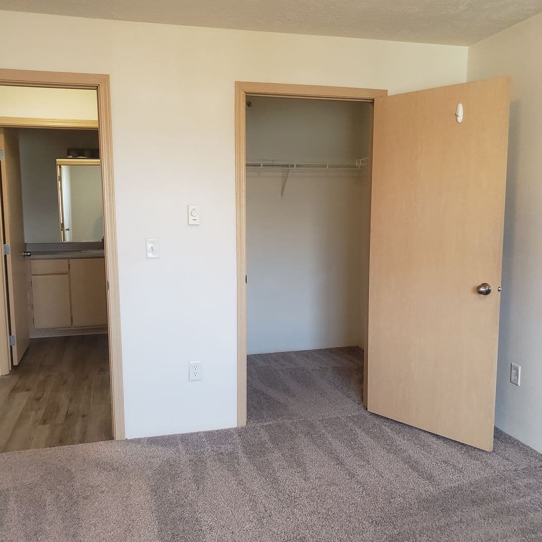Spokane Valley Apartment: Deerfield Apartments