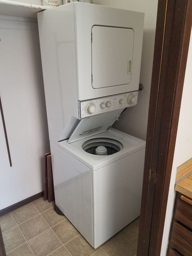 Spokane Apartment: Forrest Glyn