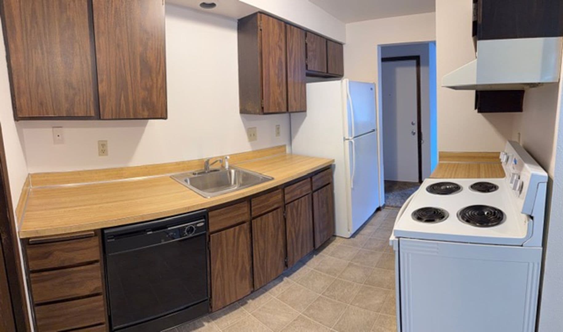 Spokane Apartment: Forrest Glyn