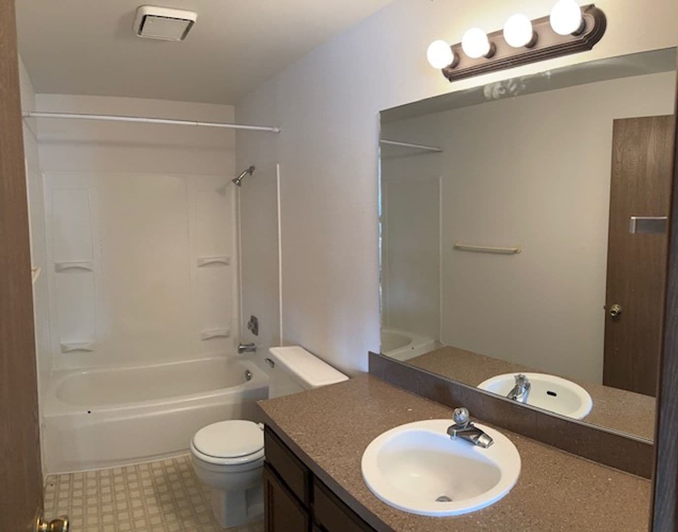 Spokane Valley Apartment: 823-25 N. Burns Rd.