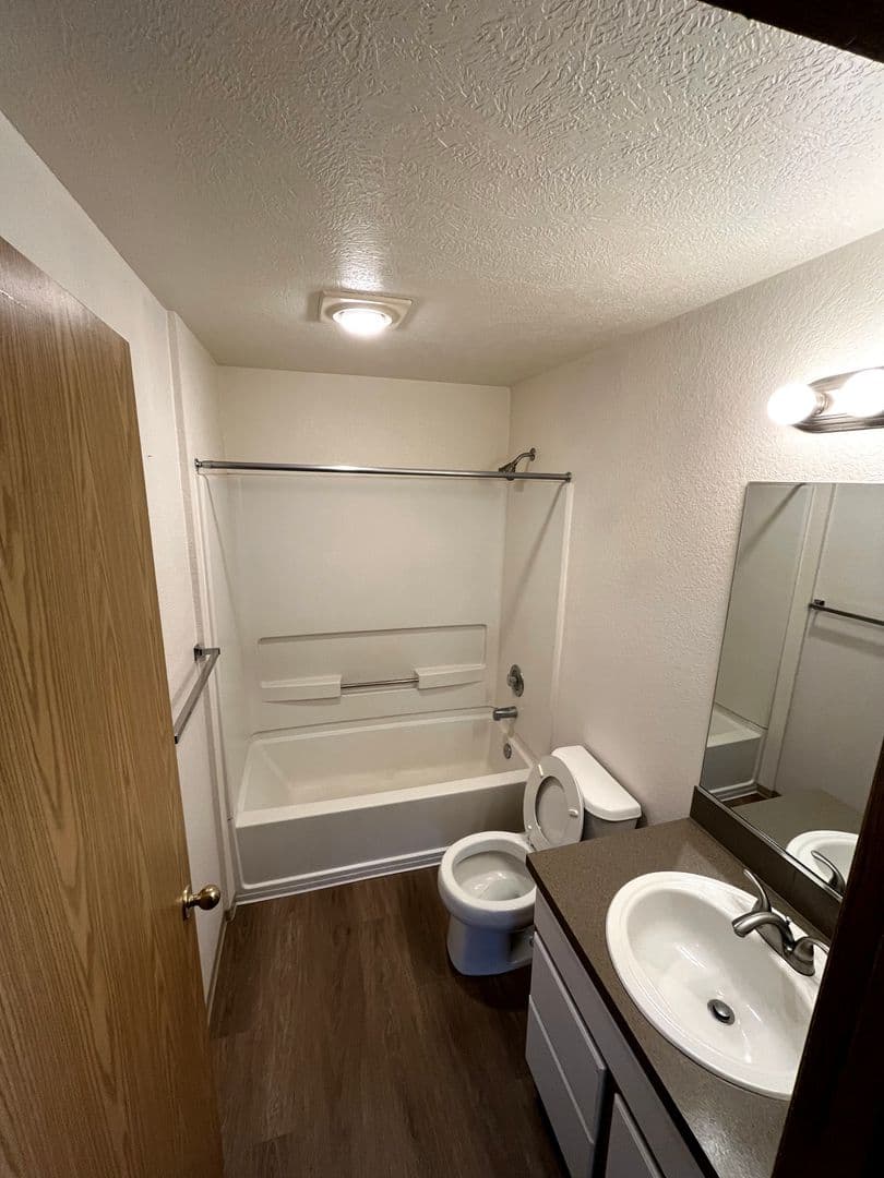 Spokane Valley Apartment: 1416 N. McDonald Ave.