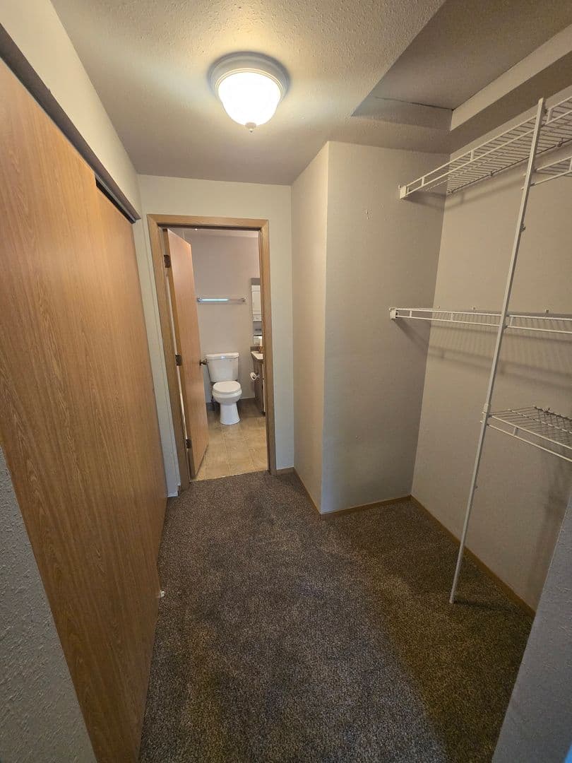 Spokane Valley Apartment: Valley Ridge Apartments