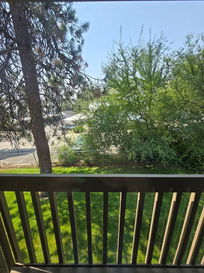 Spokane Valley Apartment: Valley Ridge Apartments