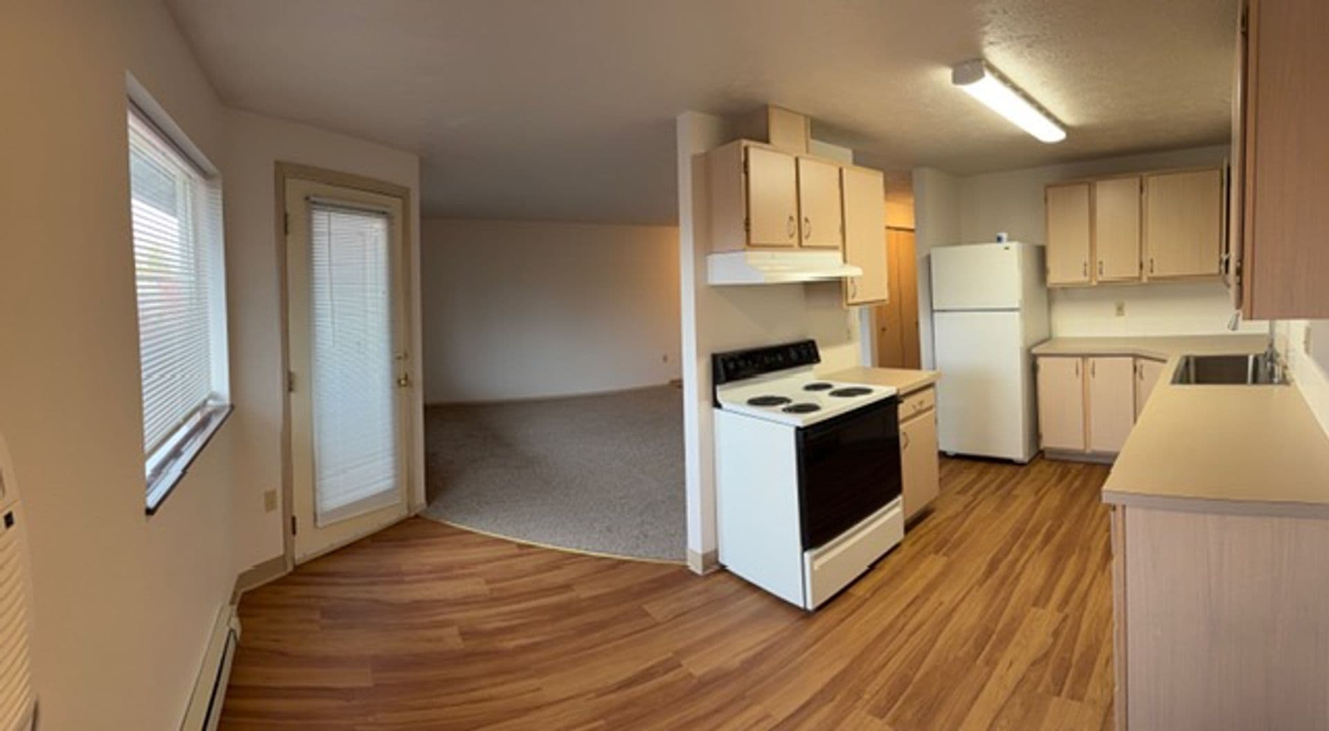 Spokane Valley Apartment: Fox Court Apartments